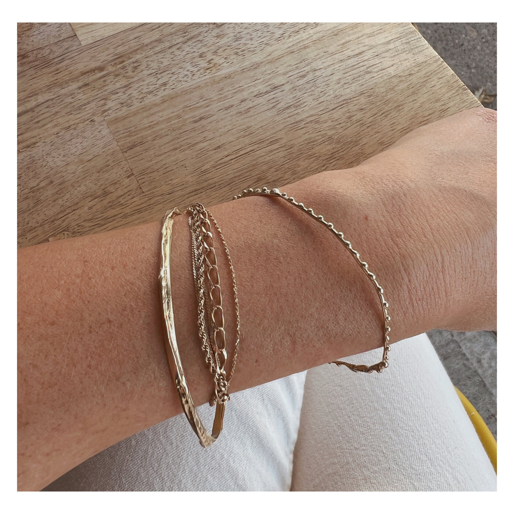 Heirloom Gold Rib Bangle